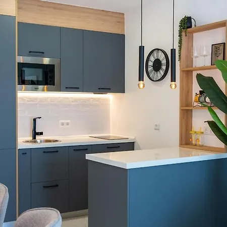 1 Bedroom Flat Completely Renovated. Apartment Armacao de Pera