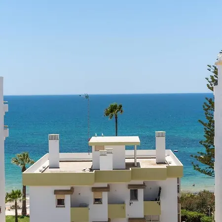 1 Bedroom Flat Completely Renovated.