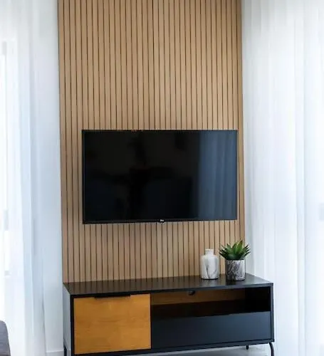 Apartment 1 Bedroom Flat Completely Renovated. Armacao de Pera