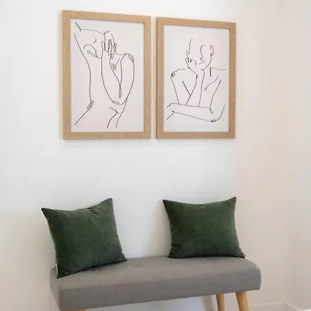 1 Bedroom Flat Completely Renovated. Apartamento Armação de Pêra