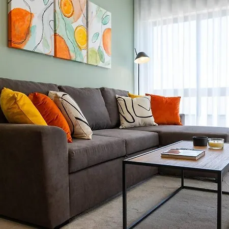 1 Bedroom Flat Completely Renovated. *