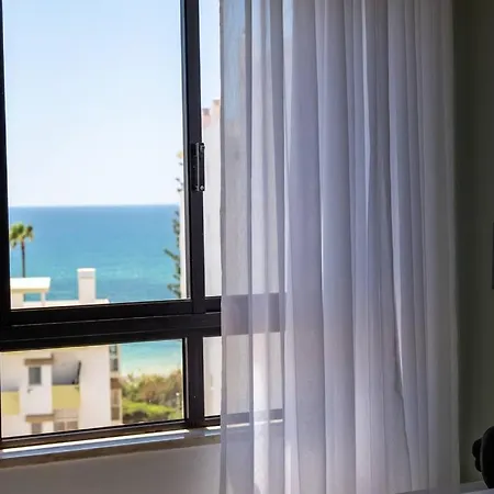 1 Bedroom Flat Completely Renovated. *