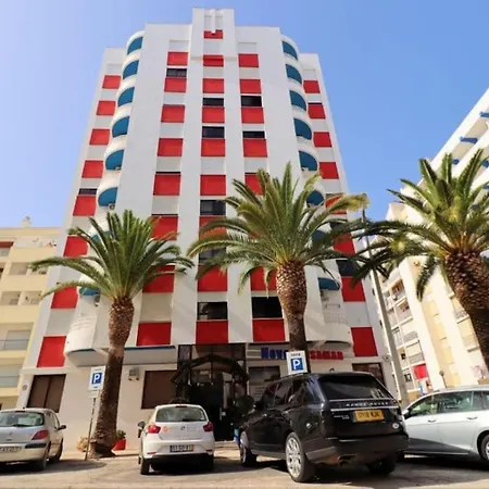 1 Bedroom Flat Completely Renovated. Apartment Armacao de Pera