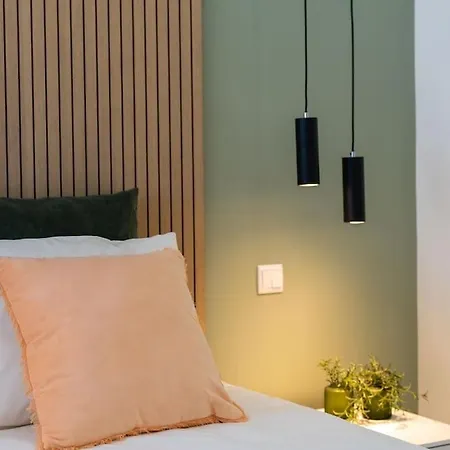 Apartamento 1 Bedroom Flat Completely Renovated. *